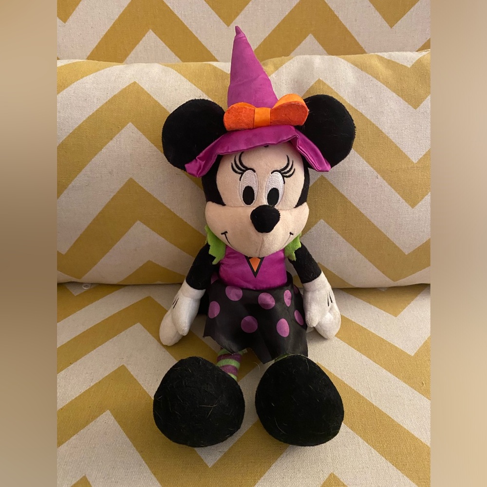 Minnie Mouse  Halloween witch plush (L)